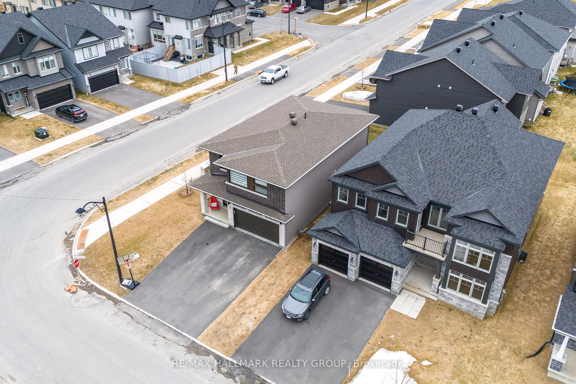 Photo 3 of 94 Esban Drive, Ottawa, Blossom Park/Kemp Park/Findlay Creek — HOMEH
