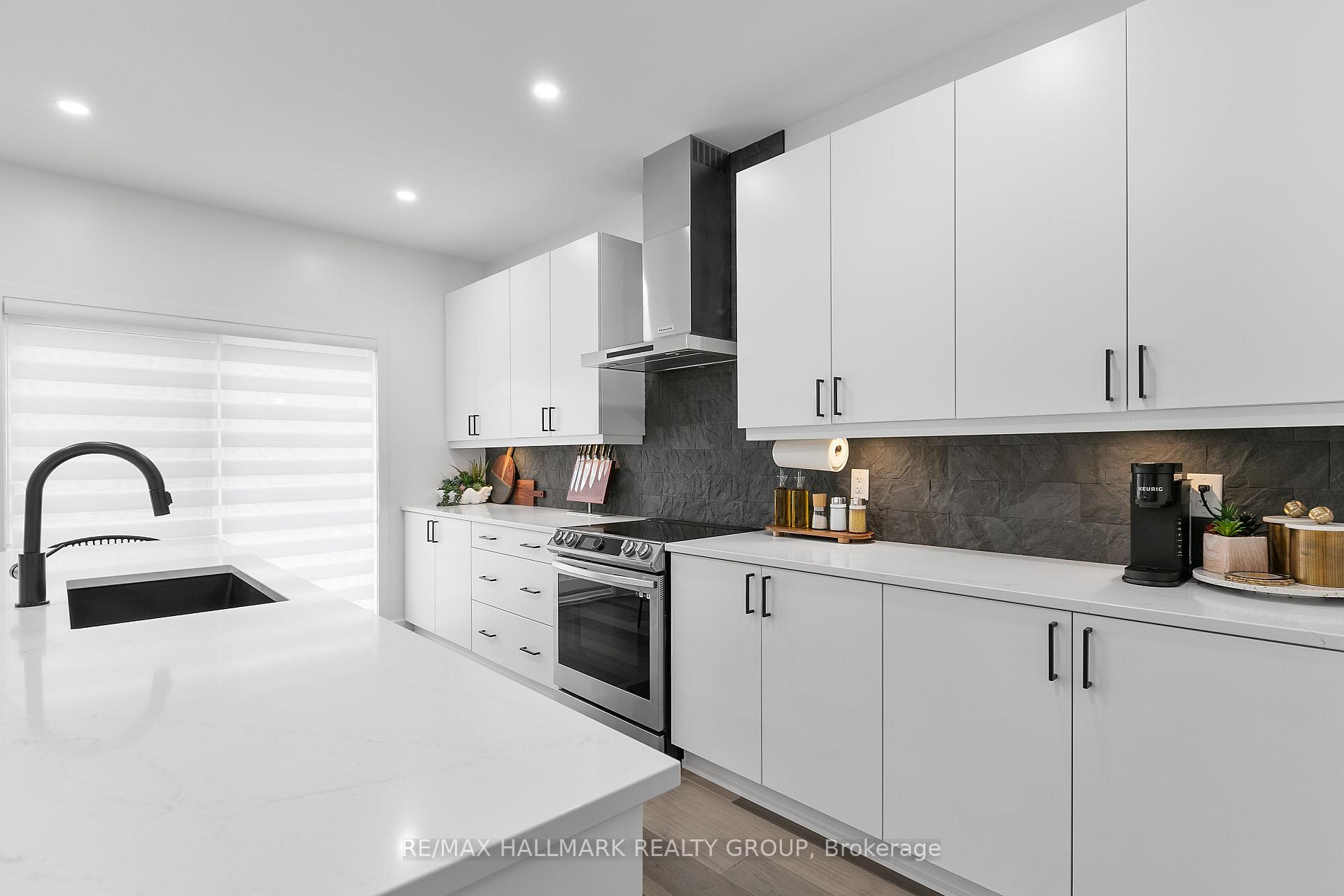 Photo 20 of 94 Esban Drive, Ottawa, Blossom Park/Kemp Park/Findlay Creek — HOMEH