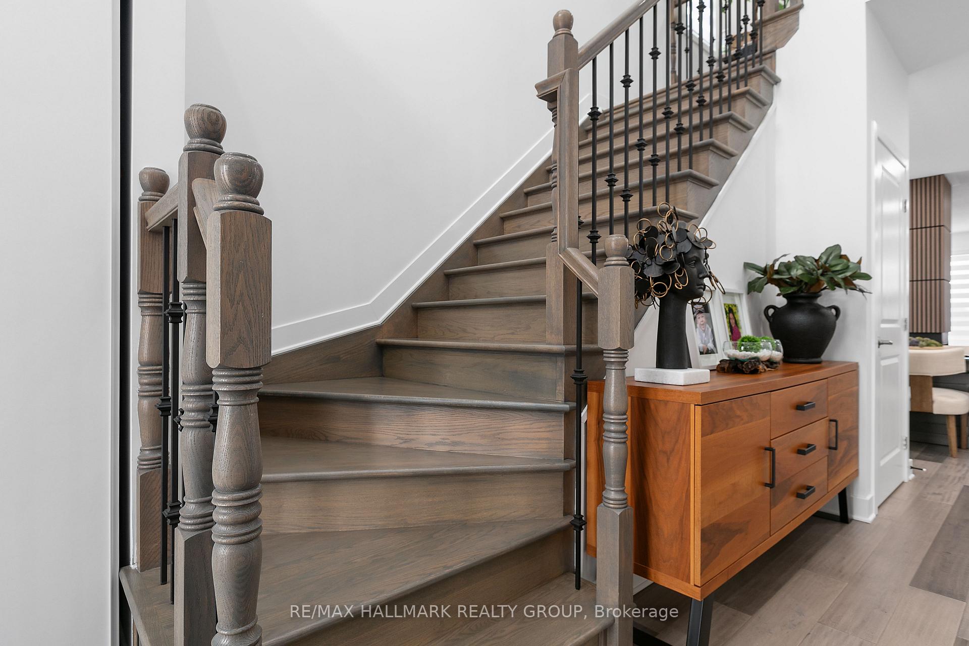 Photo 21 of 94 Esban Drive, Ottawa, Blossom Park/Kemp Park/Findlay Creek — HOMEH