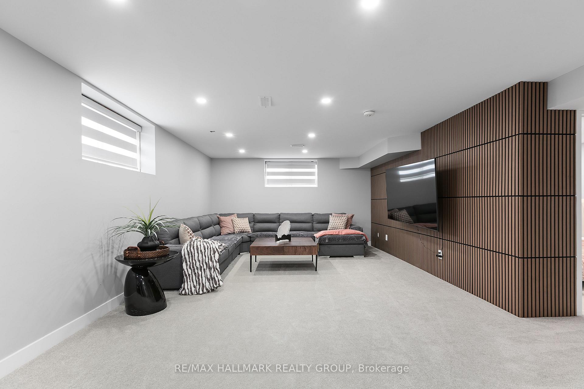Photo 36 of 94 Esban Drive, Ottawa, Blossom Park/Kemp Park/Findlay Creek — HOMEH