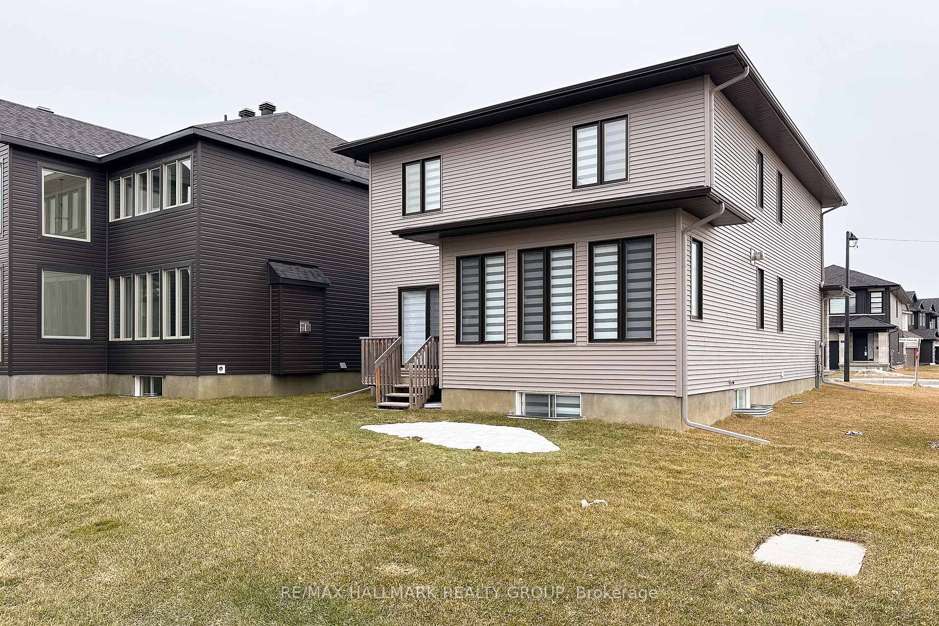 Photo 40 of 94 Esban Drive, Ottawa, Blossom Park/Kemp Park/Findlay Creek — HOMEH