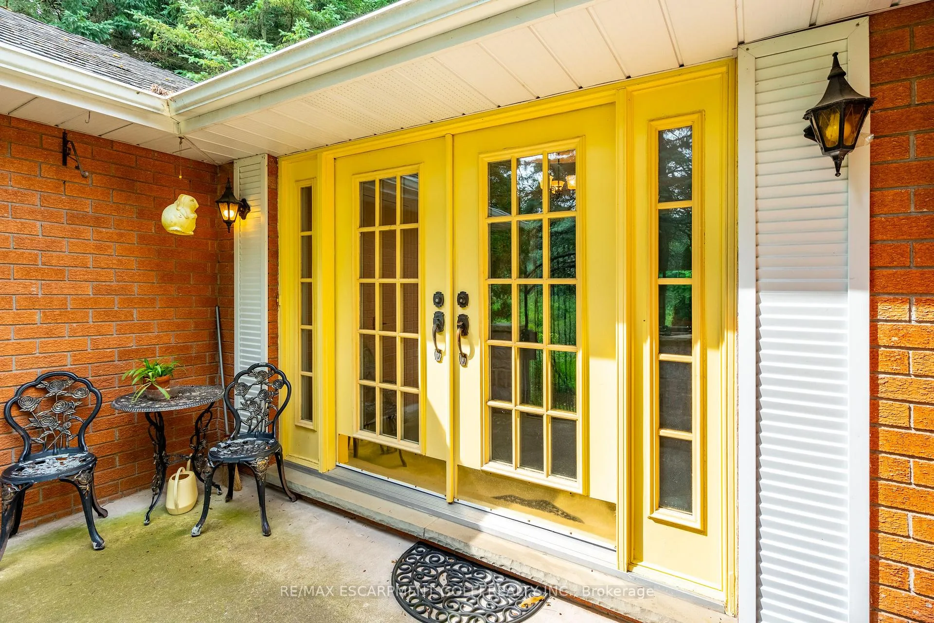 Photo 3 of 2083 Hollow Road, Thorold, Cataract Road — HOMEH