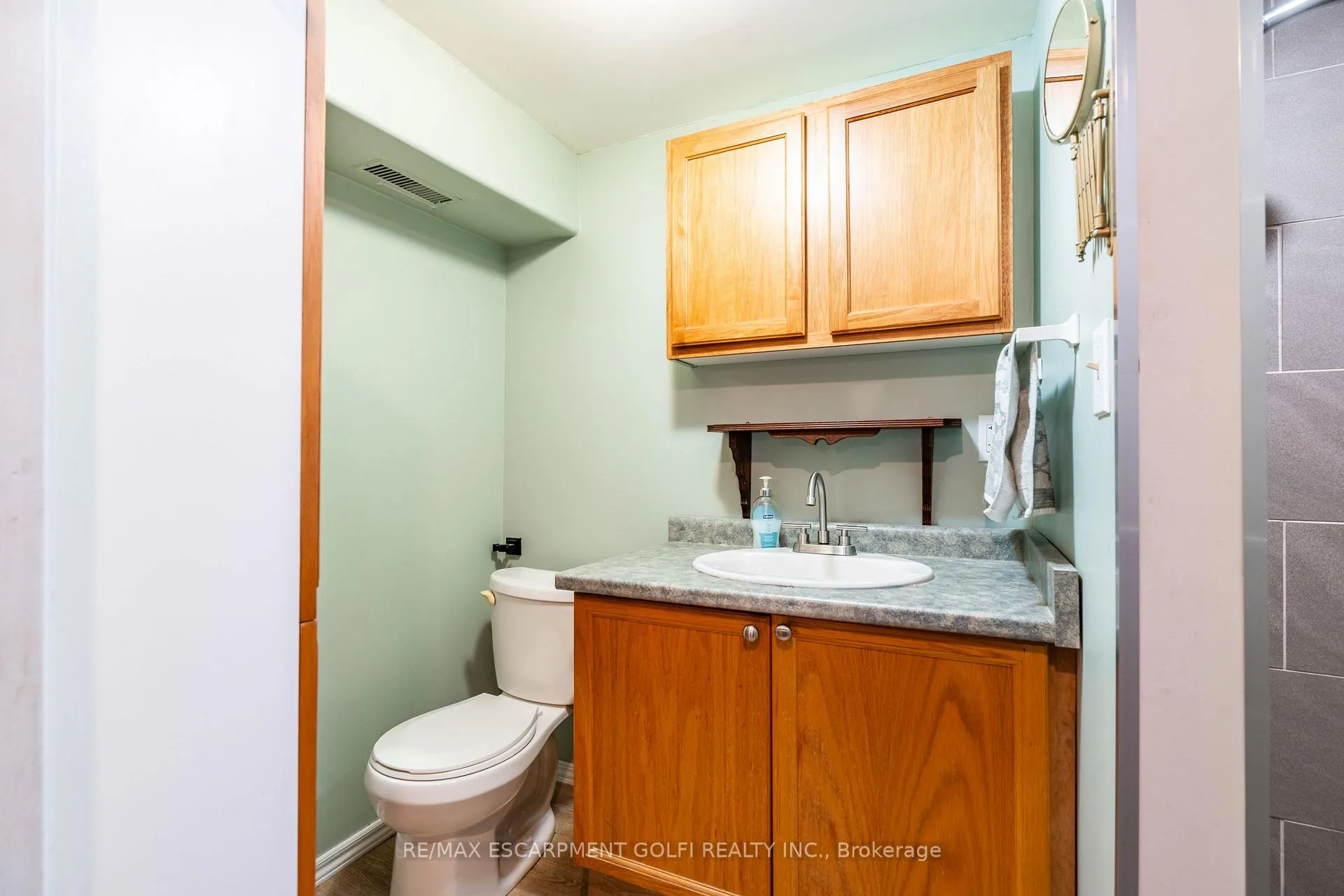 Photo 26 of 2083 Hollow Road, Thorold, Cataract Road — HOMEH