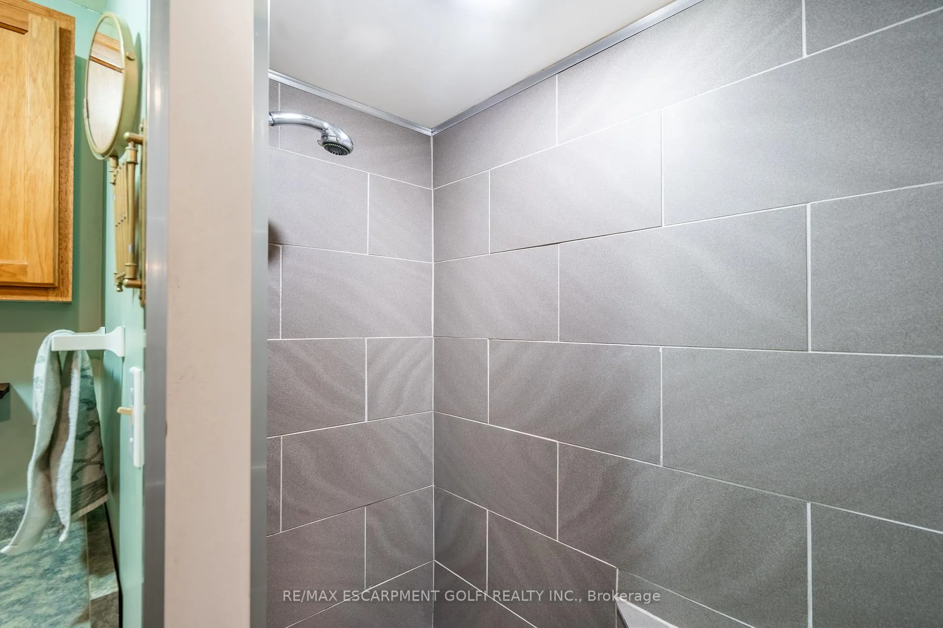 Photo 27 of 2083 Hollow Road, Thorold, Cataract Road — HOMEH