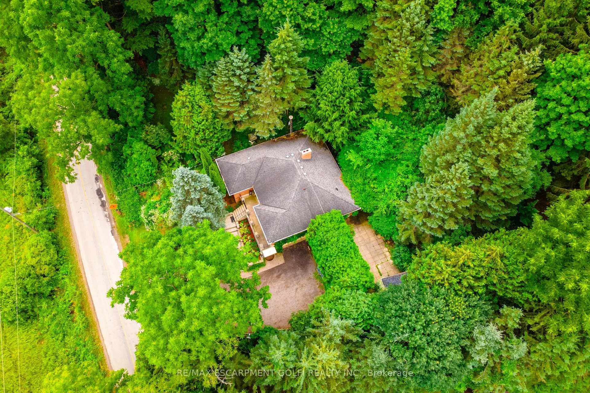 Photo 34 of 2083 Hollow Road, Thorold, Cataract Road — HOMEH
