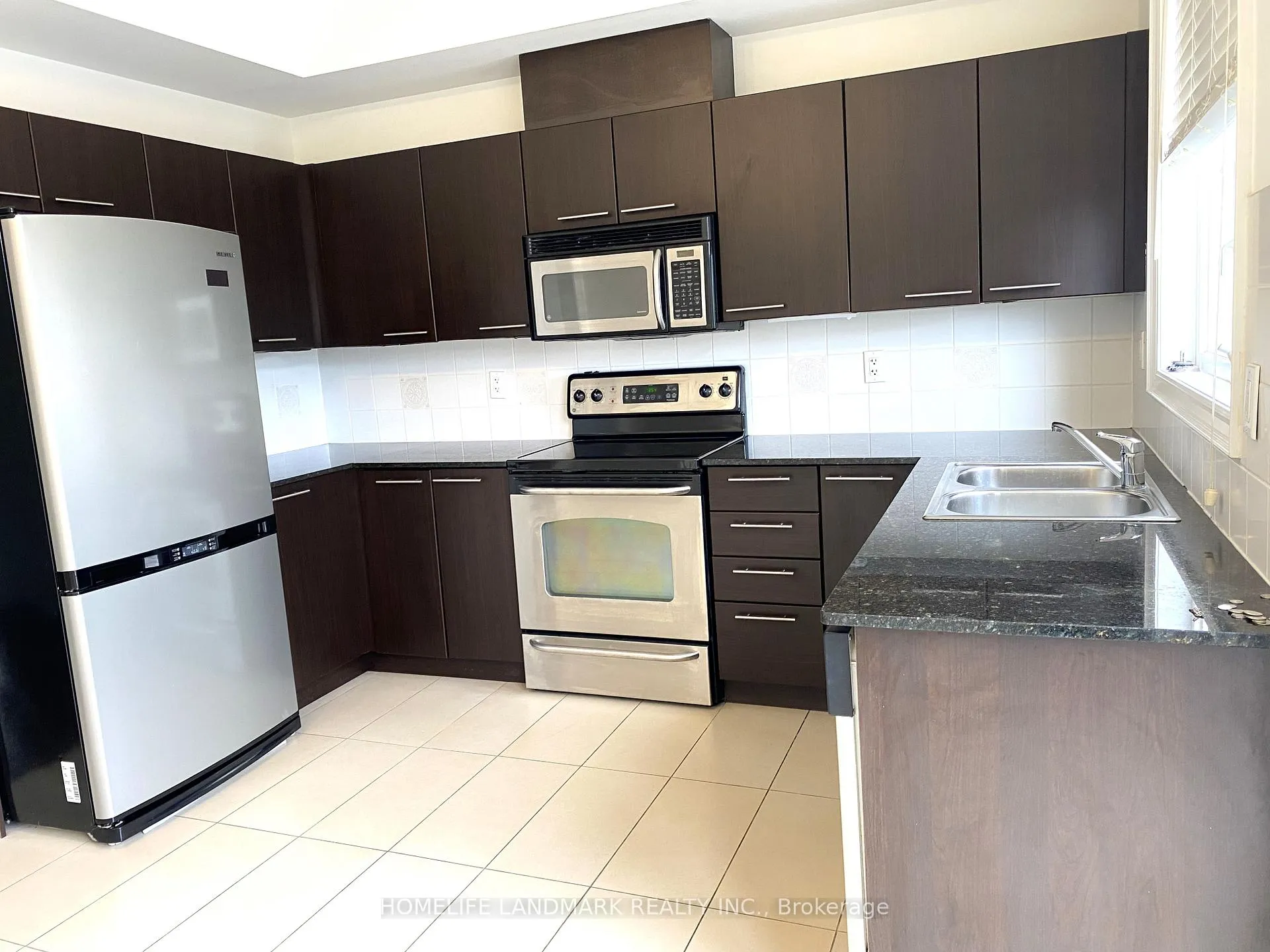 Photo 6 of 3 Saddlecreek Drive E, Markham, Commerce Valley — HOMEH