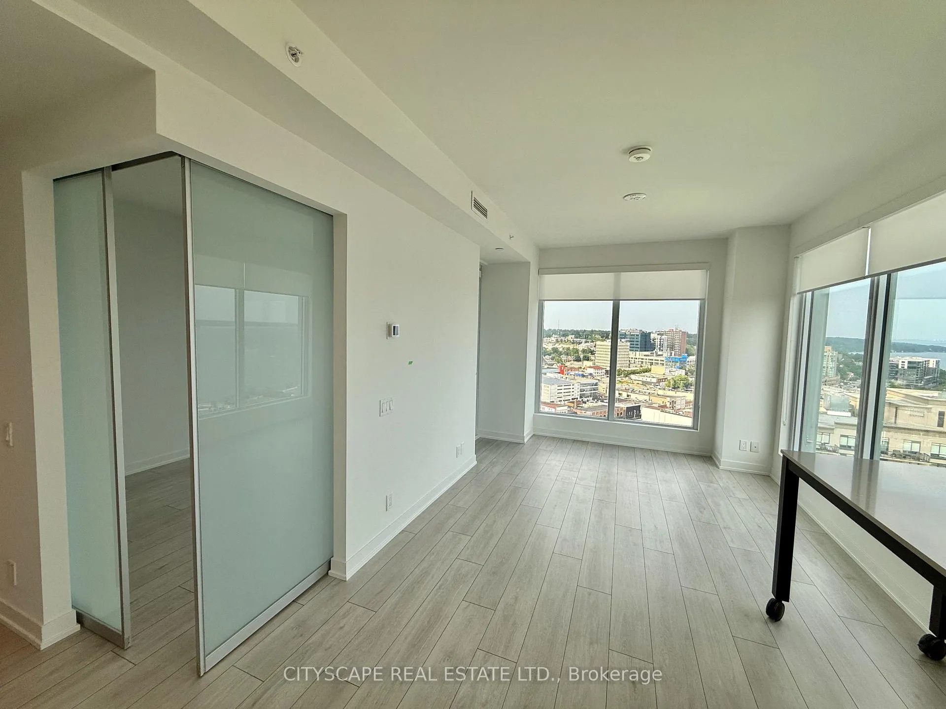 Photo 11 of Unit 1708, 39 Mary Street, Barrie, City Centre — HOMEH