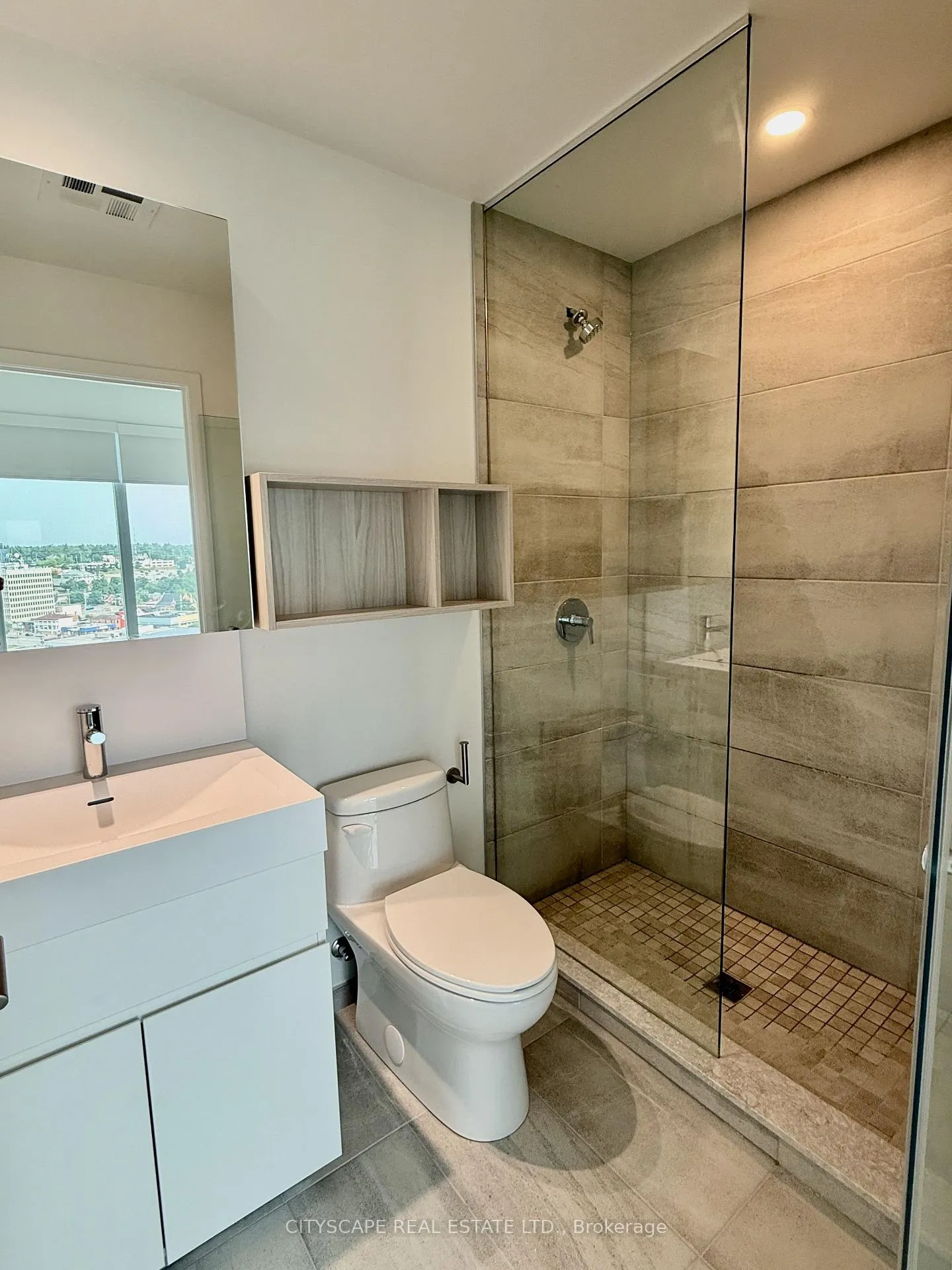 Photo 18 of Unit 1708, 39 Mary Street, Barrie, City Centre — HOMEH