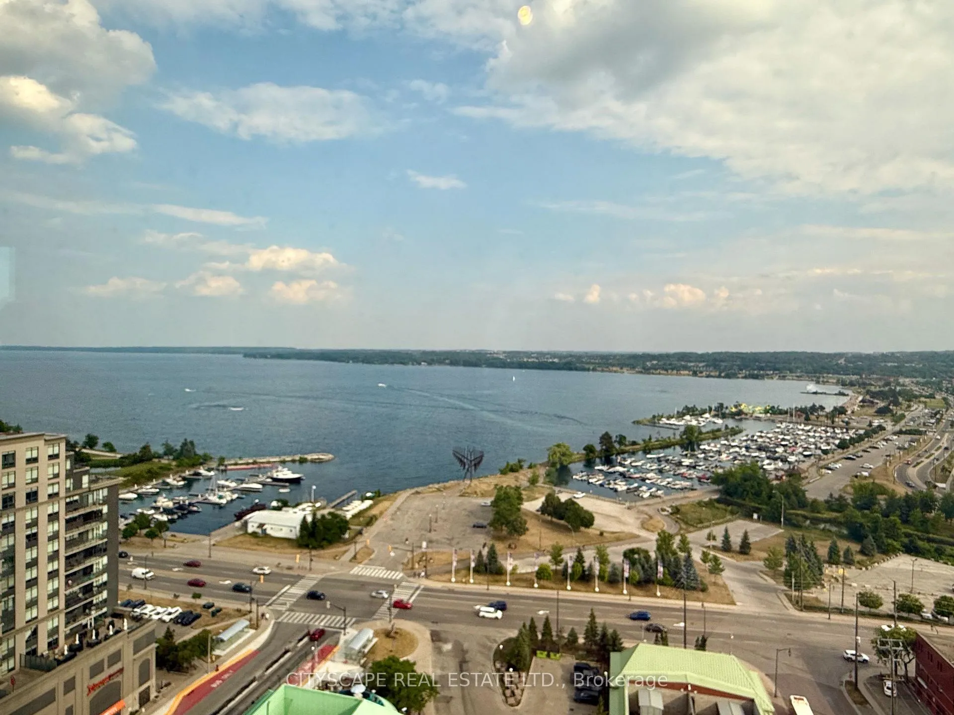 Photo 19 of Unit 1708, 39 Mary Street, Barrie, City Centre — HOMEH