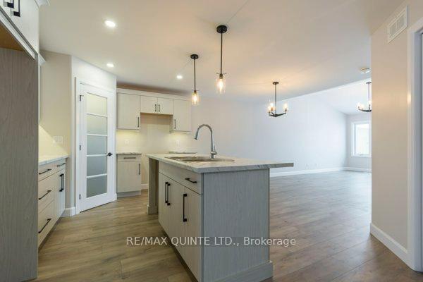 Photo 3 of 63 Sandhu Crescent, Belleville, Belleville Ward — HOMEH