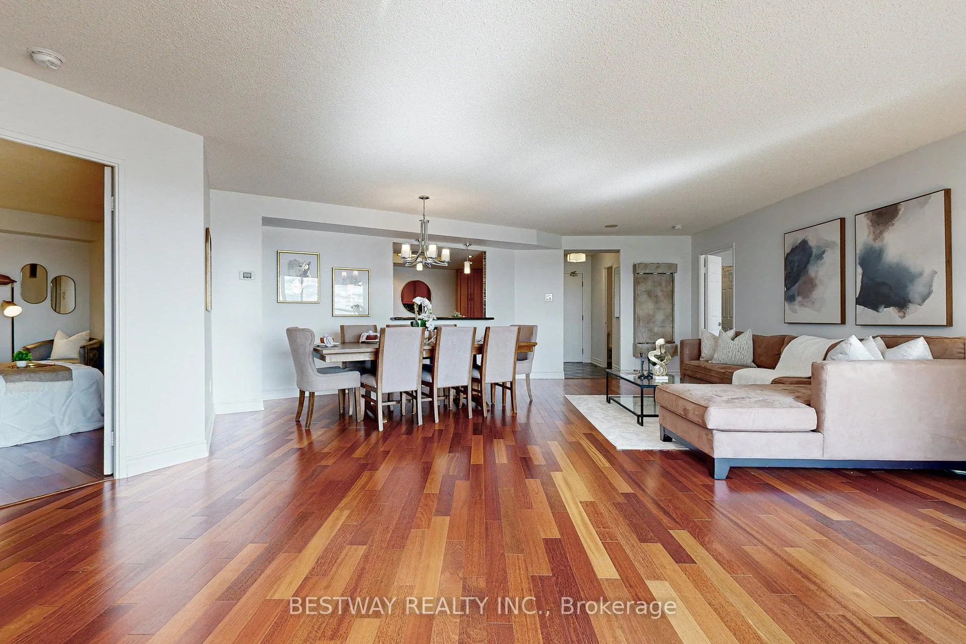 Photo 9 of Unit 807, 7825 Bayview Avenue, Markham, Aileen-Willowbrook — HOMEH