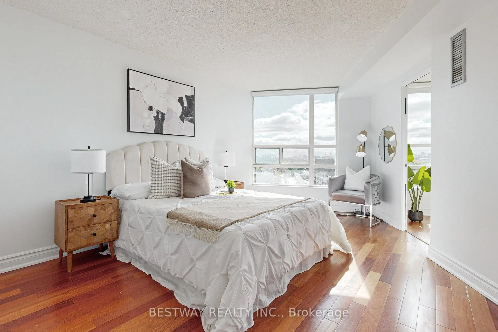 Photo 18 of Unit 807, 7825 Bayview Avenue, Markham, Aileen-Willowbrook — HOMEH