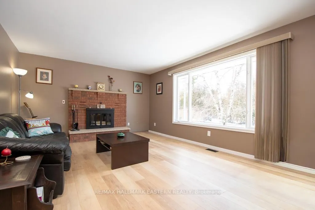 Photo 2 of 1079 Rock Road, Douro-Dummer — HOMEH