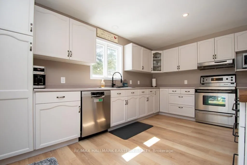 Photo 10 of 1079 Rock Road, Douro-Dummer — HOMEH