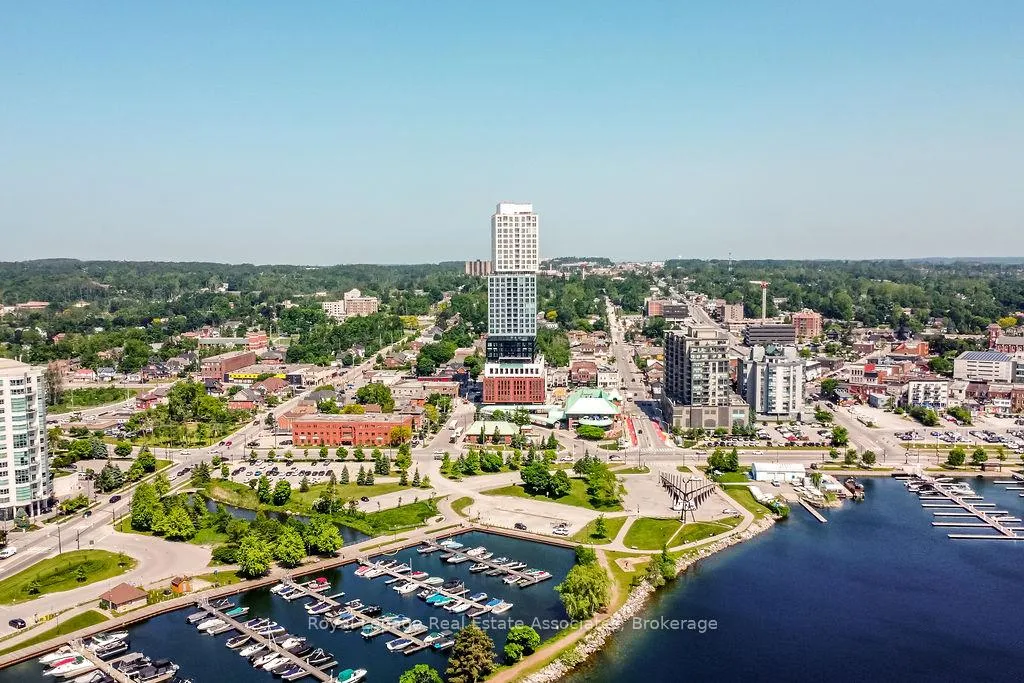 Photo 2 of Unit 1203, 39 Mary Street, Barrie, City Centre — HOMEH