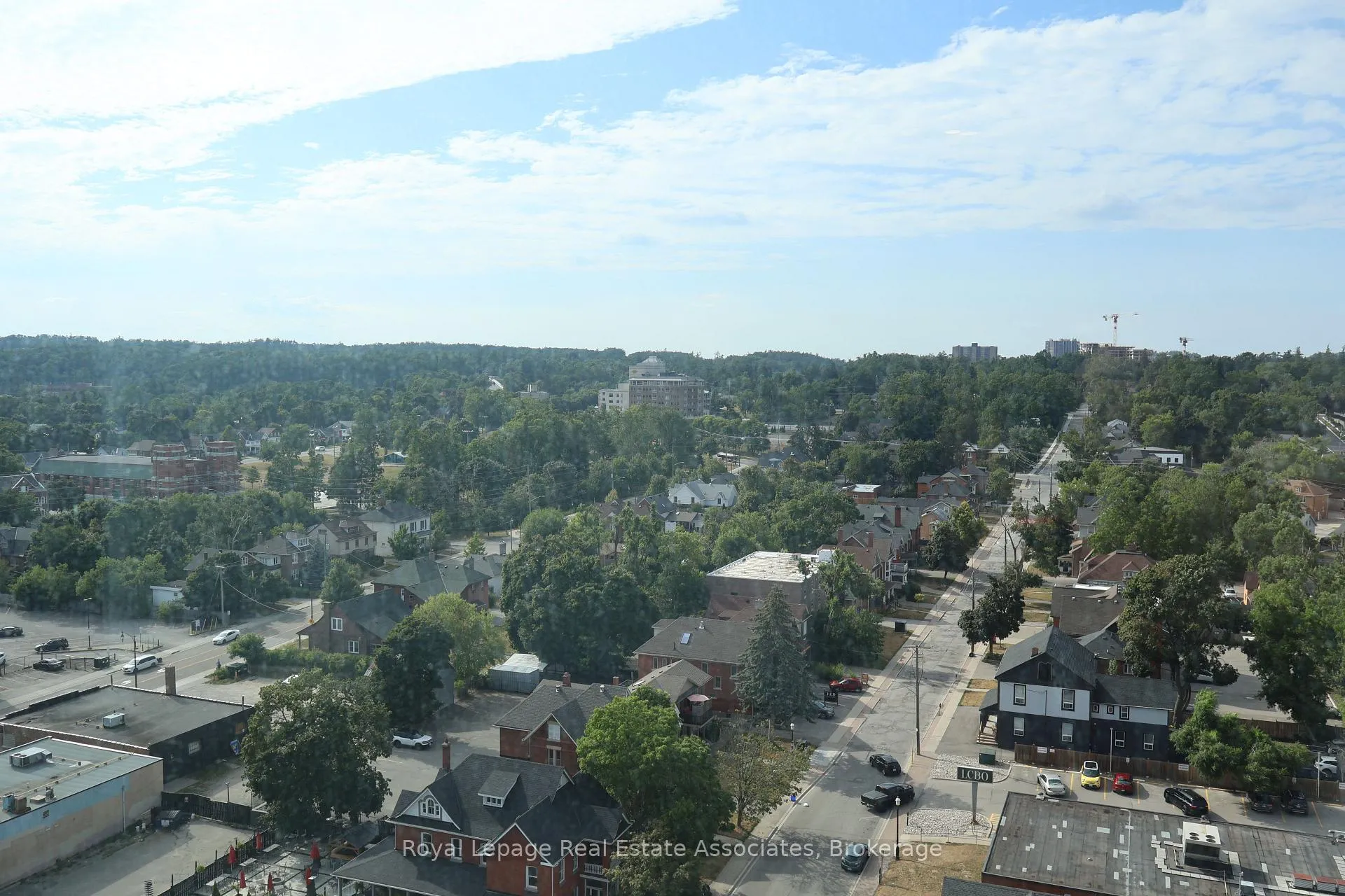 Photo 25 of Unit 1203, 39 Mary Street, Barrie, City Centre — HOMEH