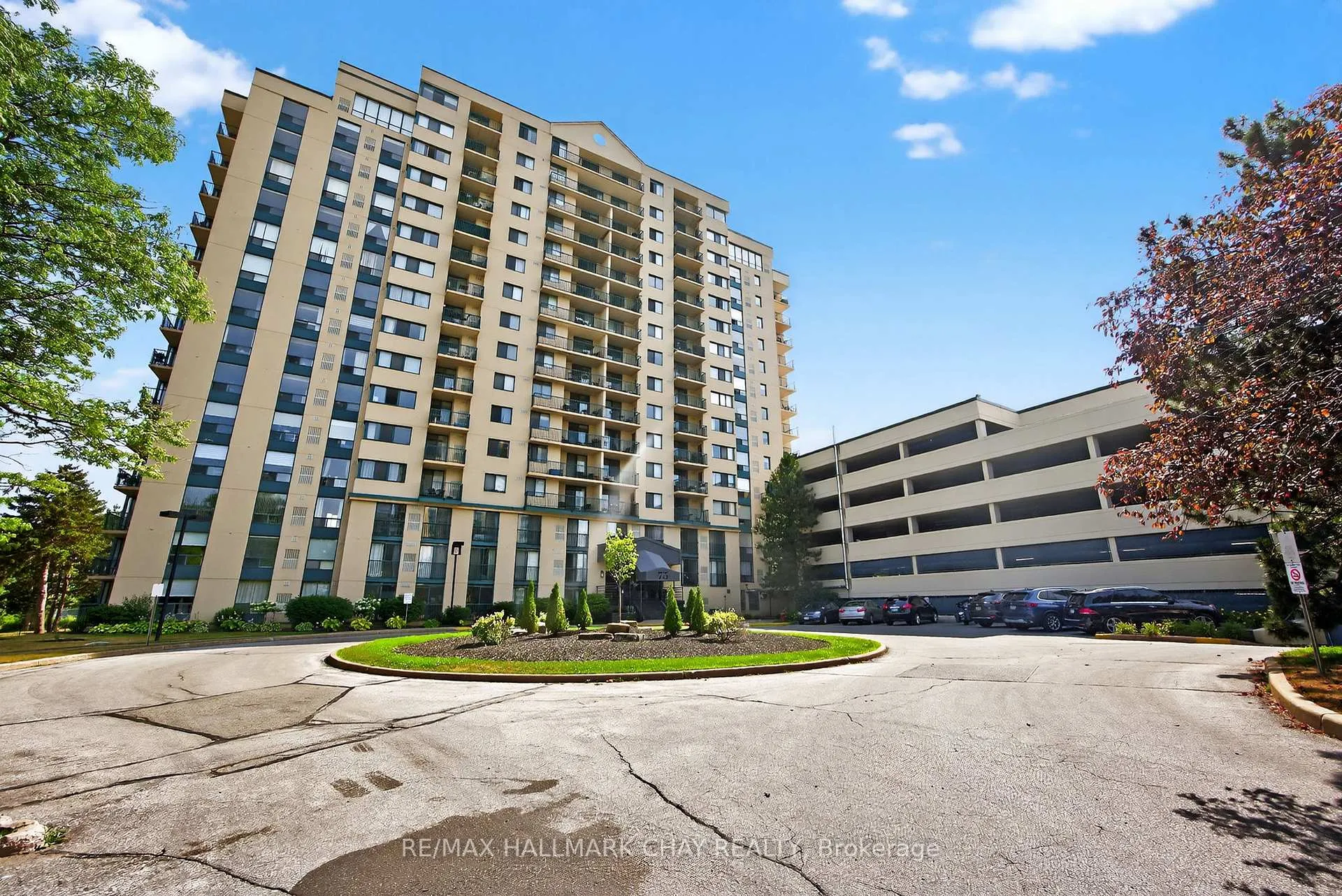 Photo 2 of Unit 1509, 75 Ellen Street, Barrie, Lakeshore — HOMEH