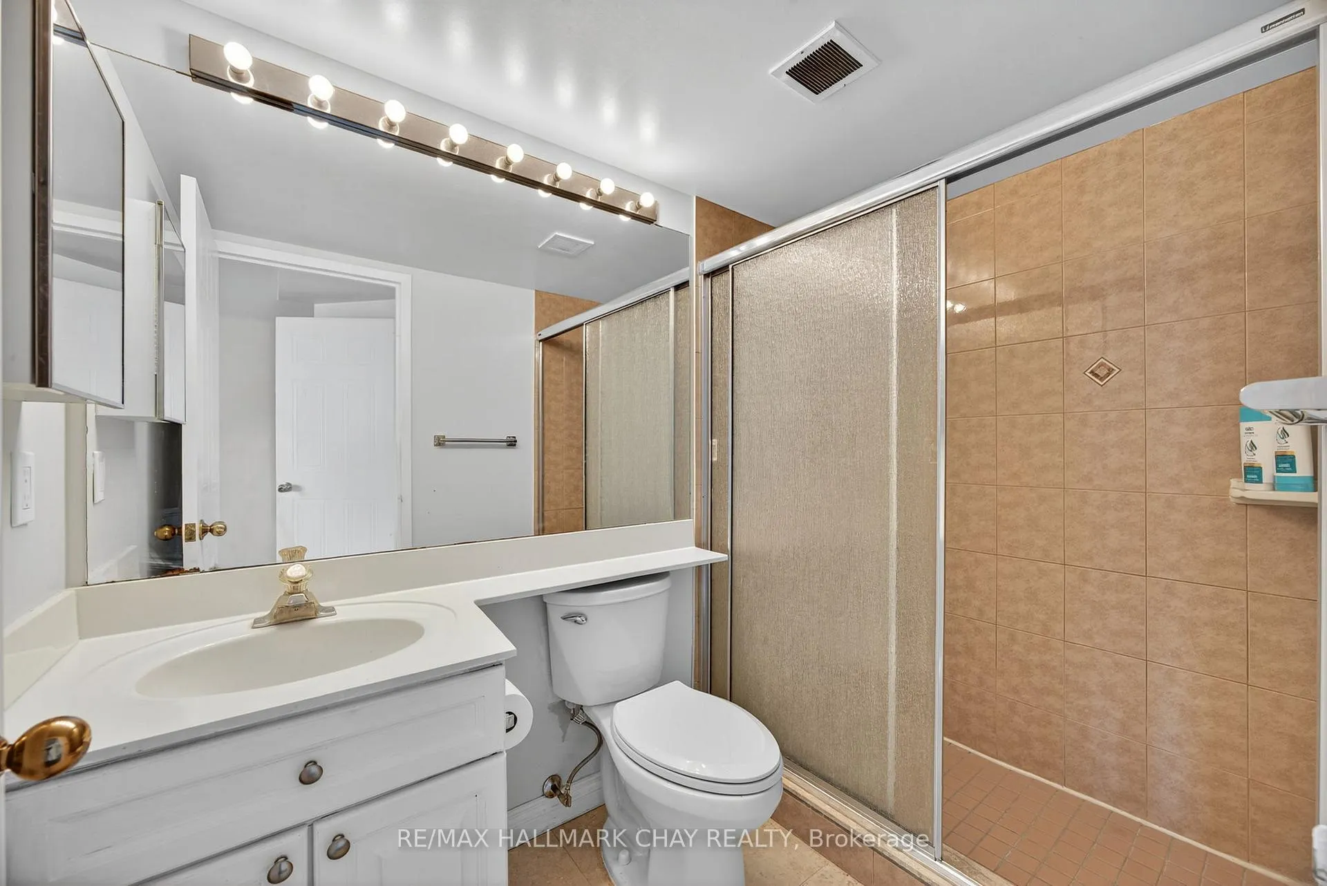 Photo 15 of Unit 1509, 75 Ellen Street, Barrie, Lakeshore — HOMEH