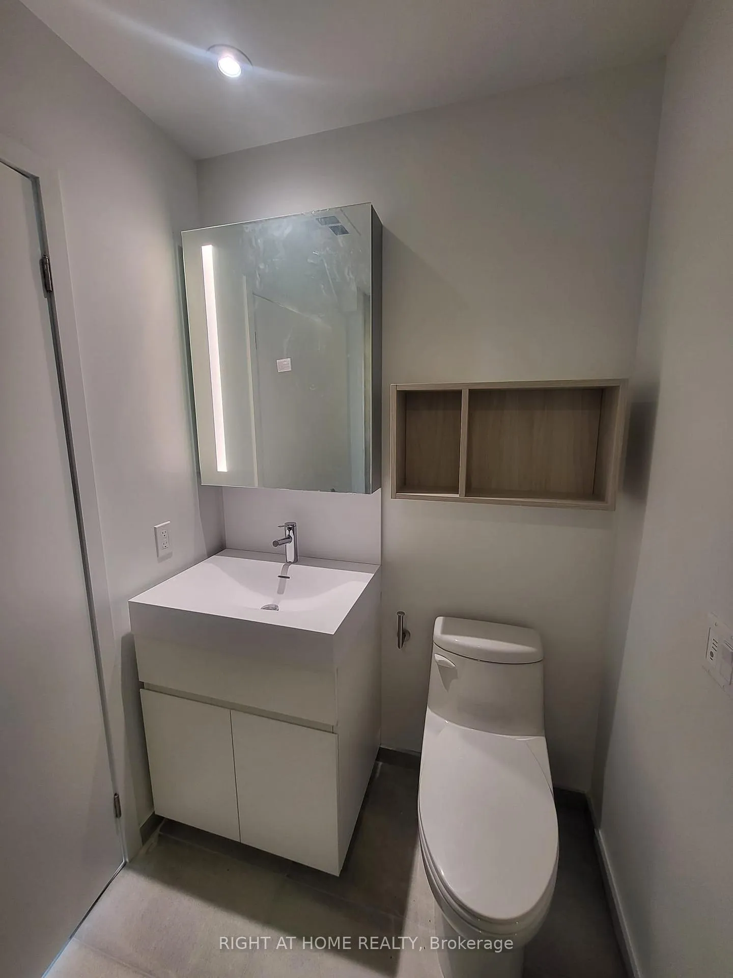 Photo 12 of Unit 3010, 39 Mary Street, Barrie, City Centre — HOMEH