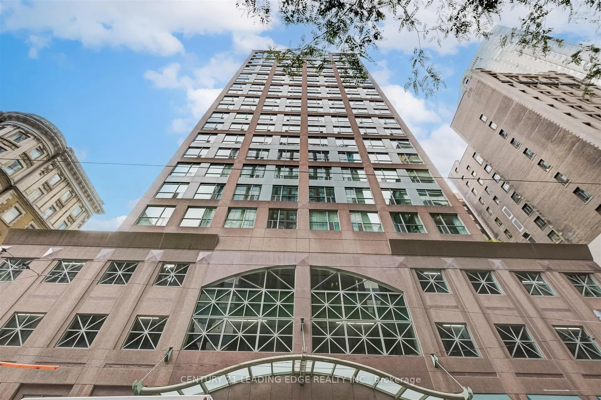 Front of Unit 903, 7 King Street E