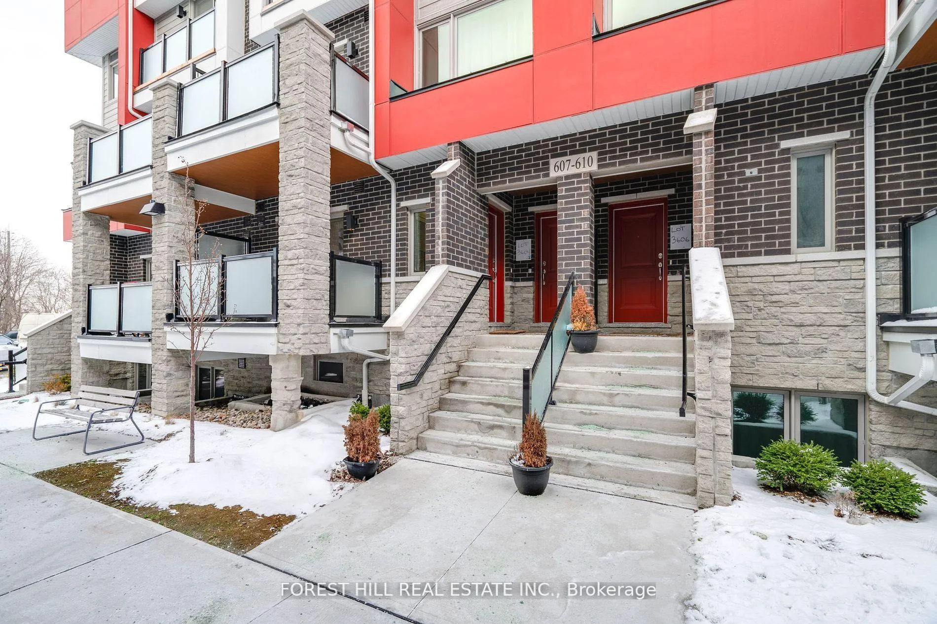 Photo 3 of Unit 609, 1034 Reflection Place, Pickering, Rural Pickering — HOMEH