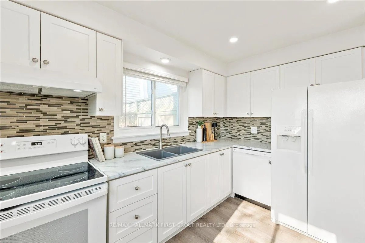 Photo 15 of 1182 Venus Crescent, Oshawa, Lakeview — HOMEH