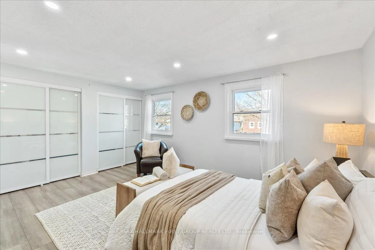 Photo 24 of 1182 Venus Crescent, Oshawa, Lakeview — HOMEH