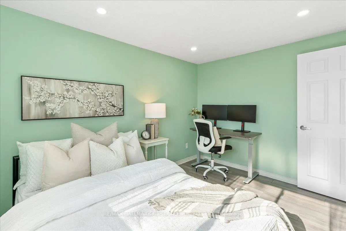 Photo 26 of 1182 Venus Crescent, Oshawa, Lakeview — HOMEH