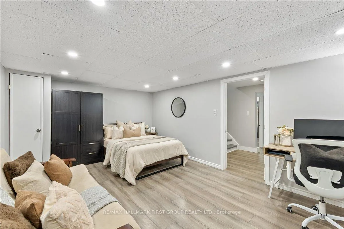 Photo 33 of 1182 Venus Crescent, Oshawa, Lakeview — HOMEH