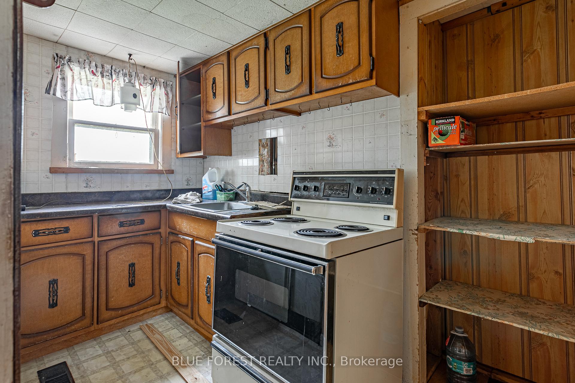 Photo 23 of 13133 Belmont Road, Central Elgin, Rural Central Elgin — HOMEH