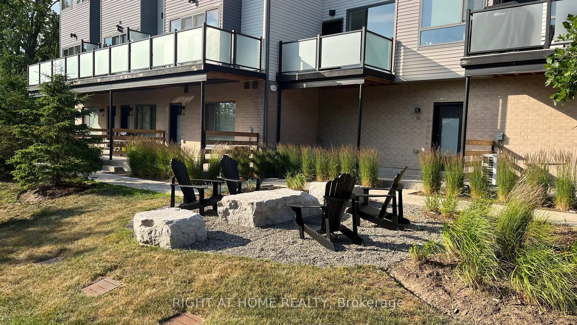 Photo 8 of Unit 77, 369 Essa Road, Barrie, Holly — HOMEH