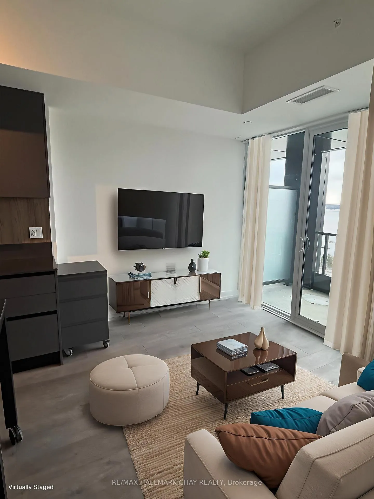 Photo 13 of Unit 1010, 39 Mary Street, Barrie, City Centre — HOMEH