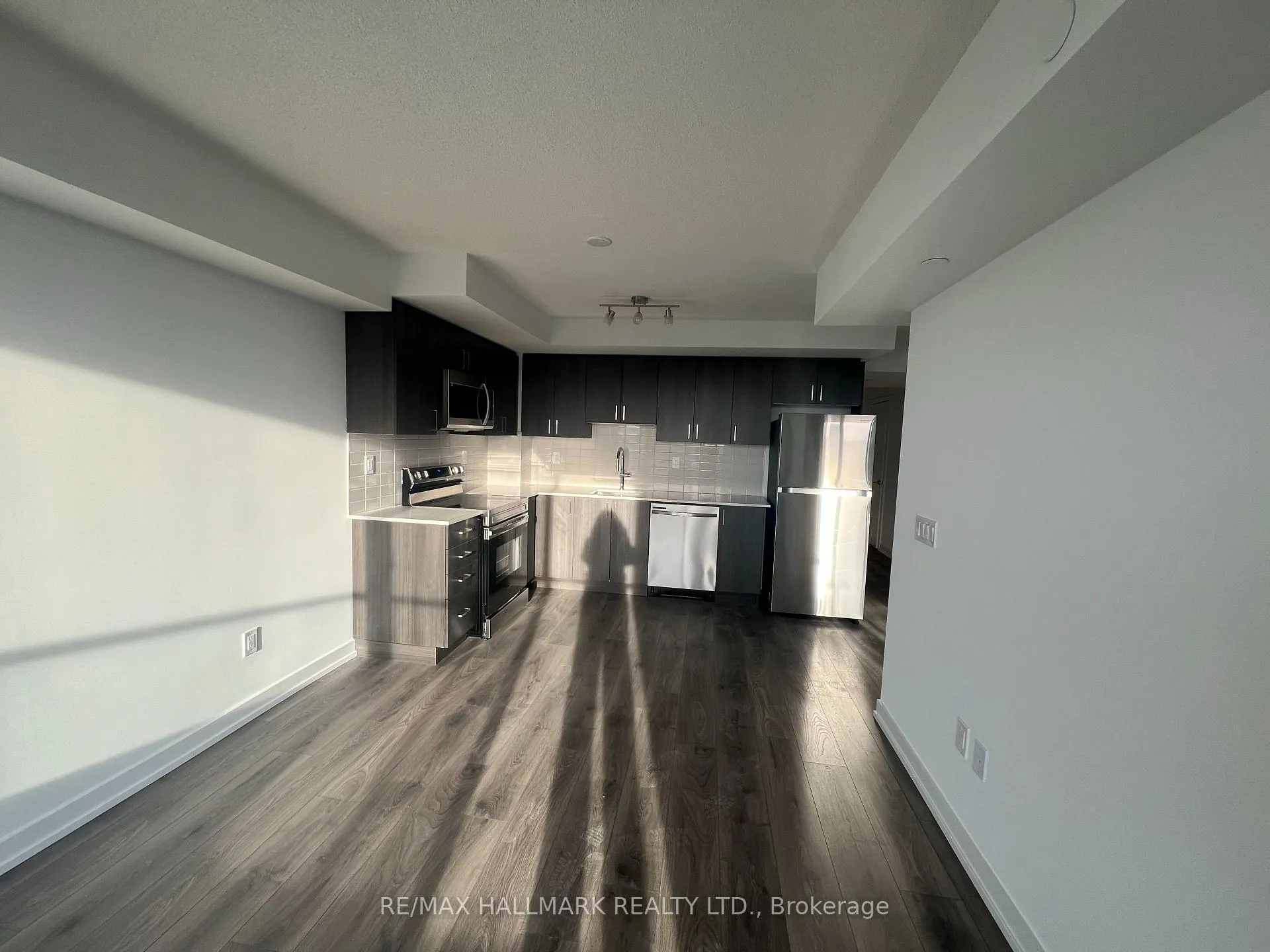 Photo 4 of Unit 316, 1435 Celebration Drive, Pickering, Bay Ridges — HOMEH