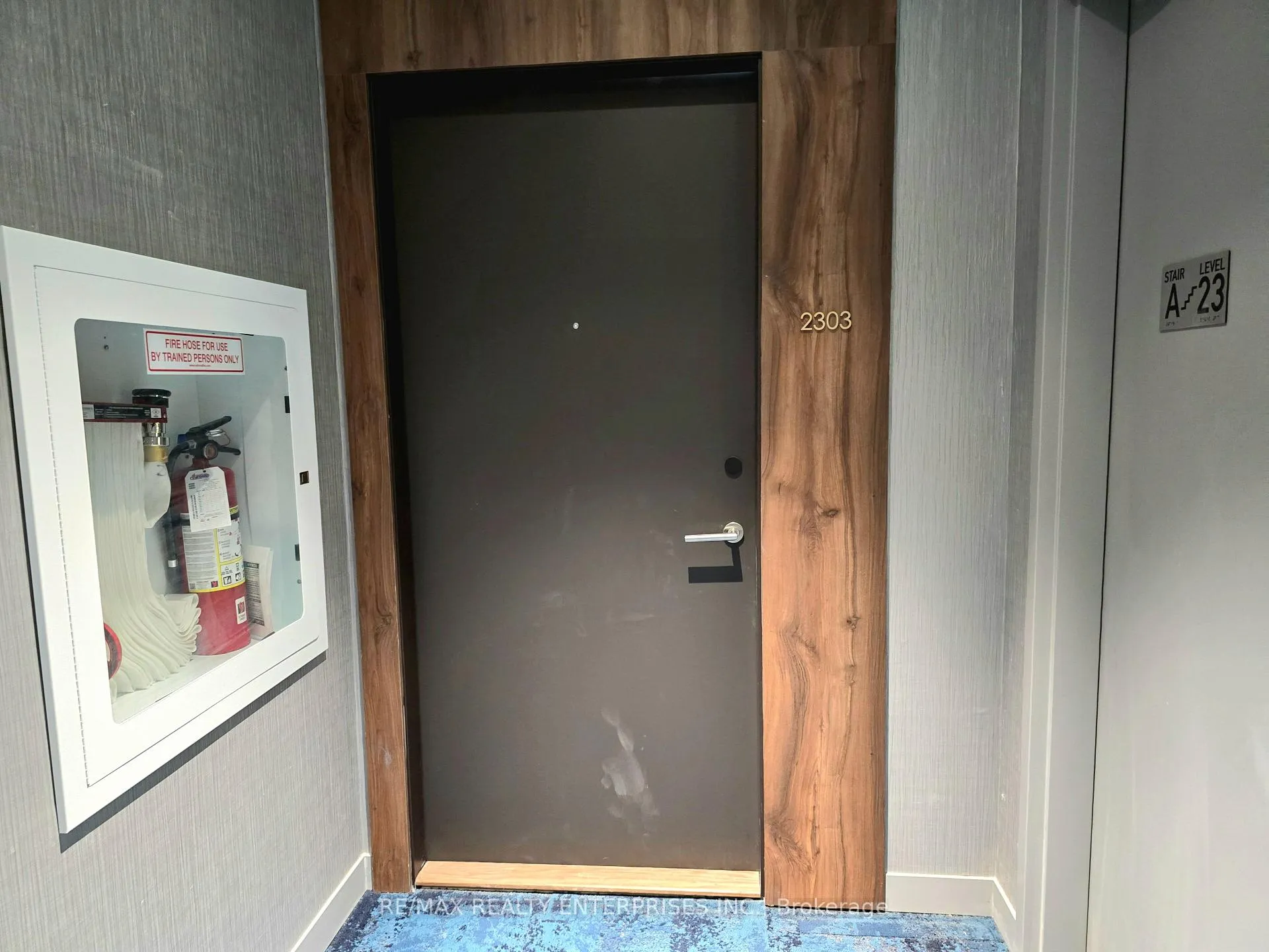 Photo 2 of Unit 2303, 39 Mary Street, Barrie, City Centre — HOMEH