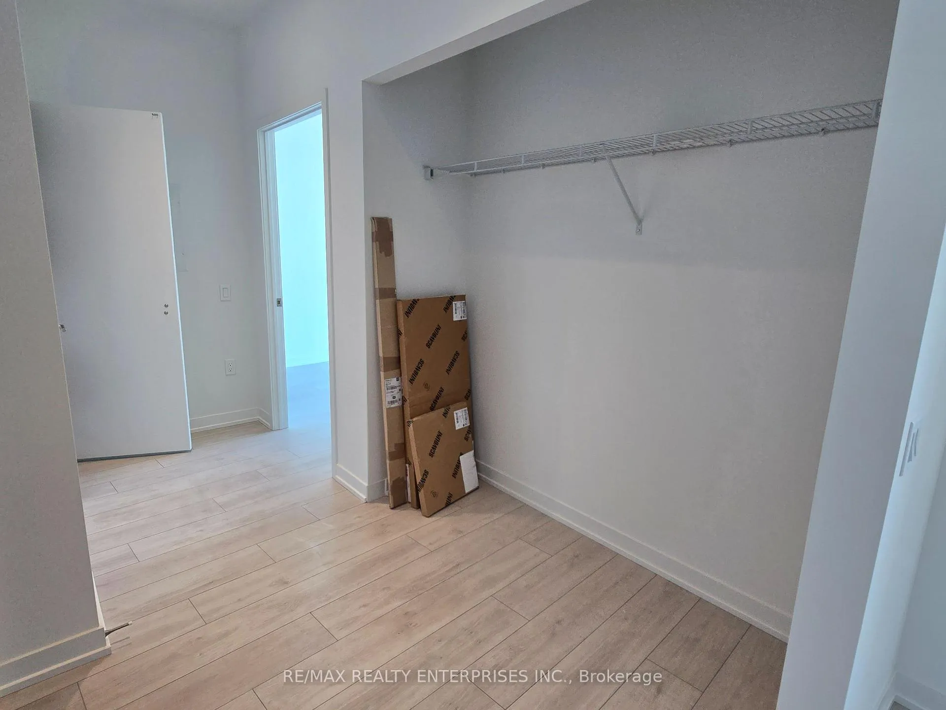 Photo 6 of Unit 2303, 39 Mary Street, Barrie, City Centre — HOMEH