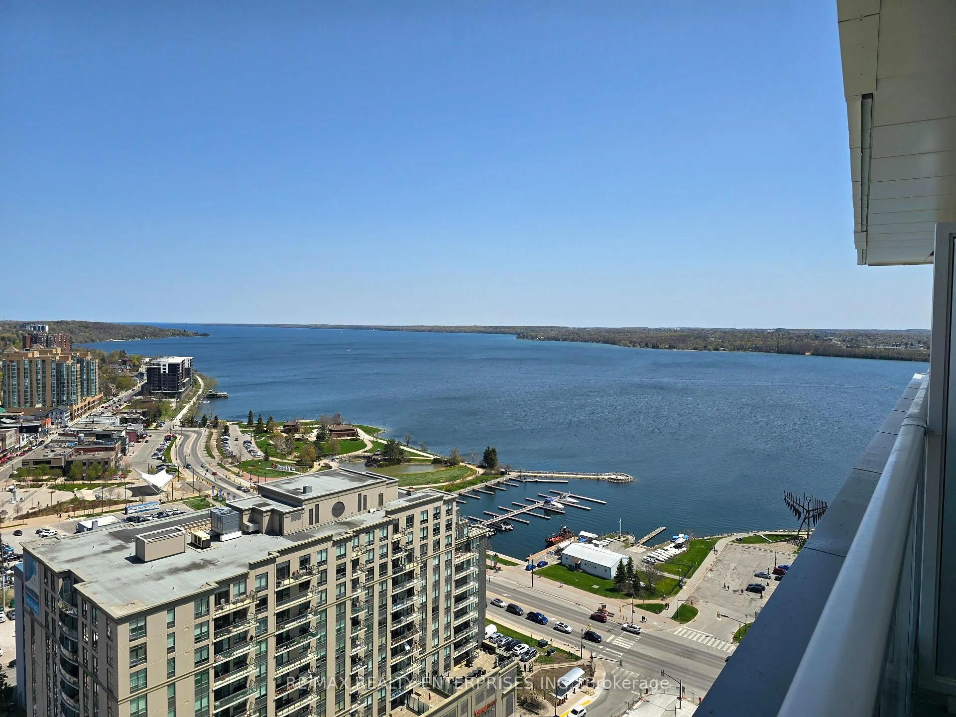 Photo 11 of Unit 2303, 39 Mary Street, Barrie, City Centre — HOMEH