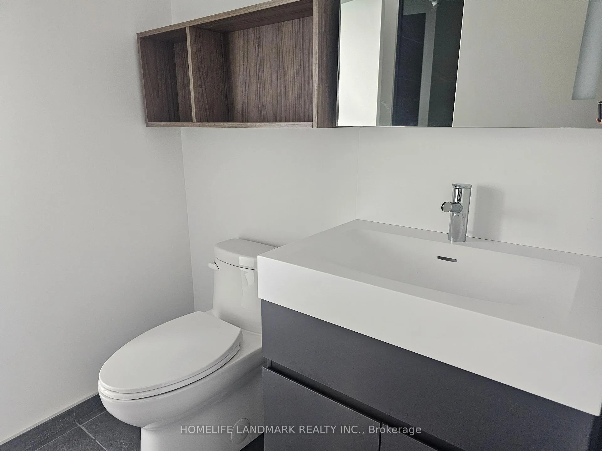 Photo 5 of Unit 2606, 39 Mary Street, Barrie, City Centre — HOMEH