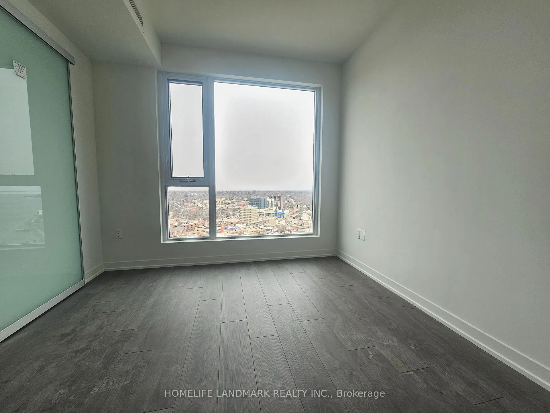 Photo 8 of Unit 2606, 39 Mary Street, Barrie, City Centre — HOMEH