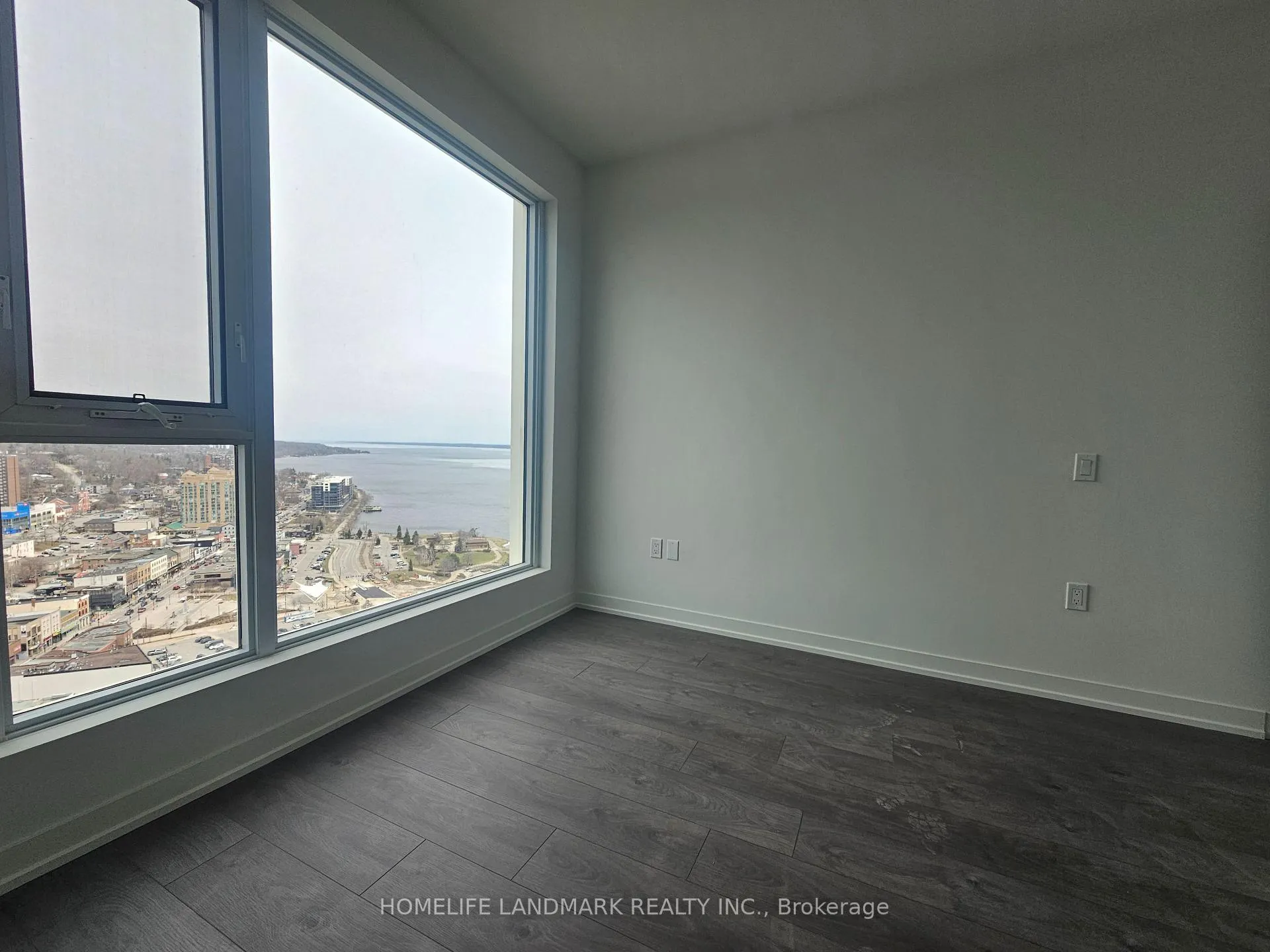 Photo 9 of Unit 2606, 39 Mary Street, Barrie, City Centre — HOMEH