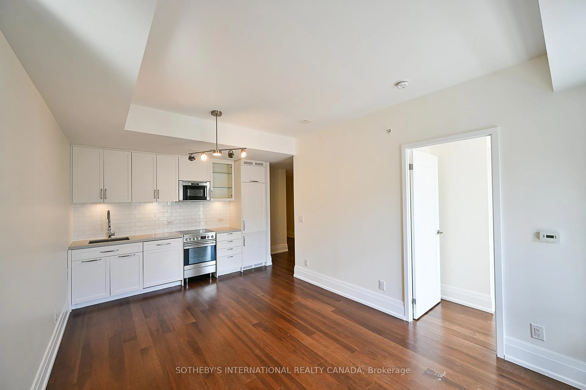 Photo 1 of Unit 312, 25 Malcolm Road, Toronto, Leaside — HOMEH