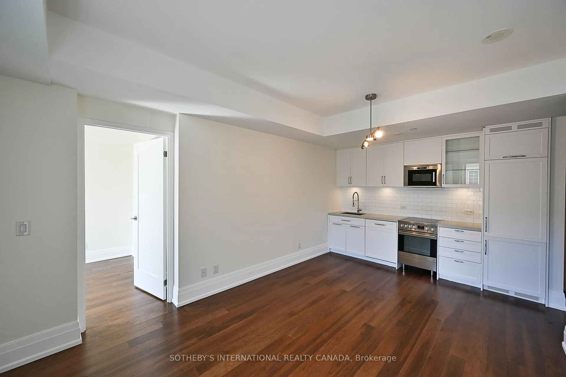 Photo 9 of Unit 312, 25 Malcolm Road, Toronto, Leaside — HOMEH