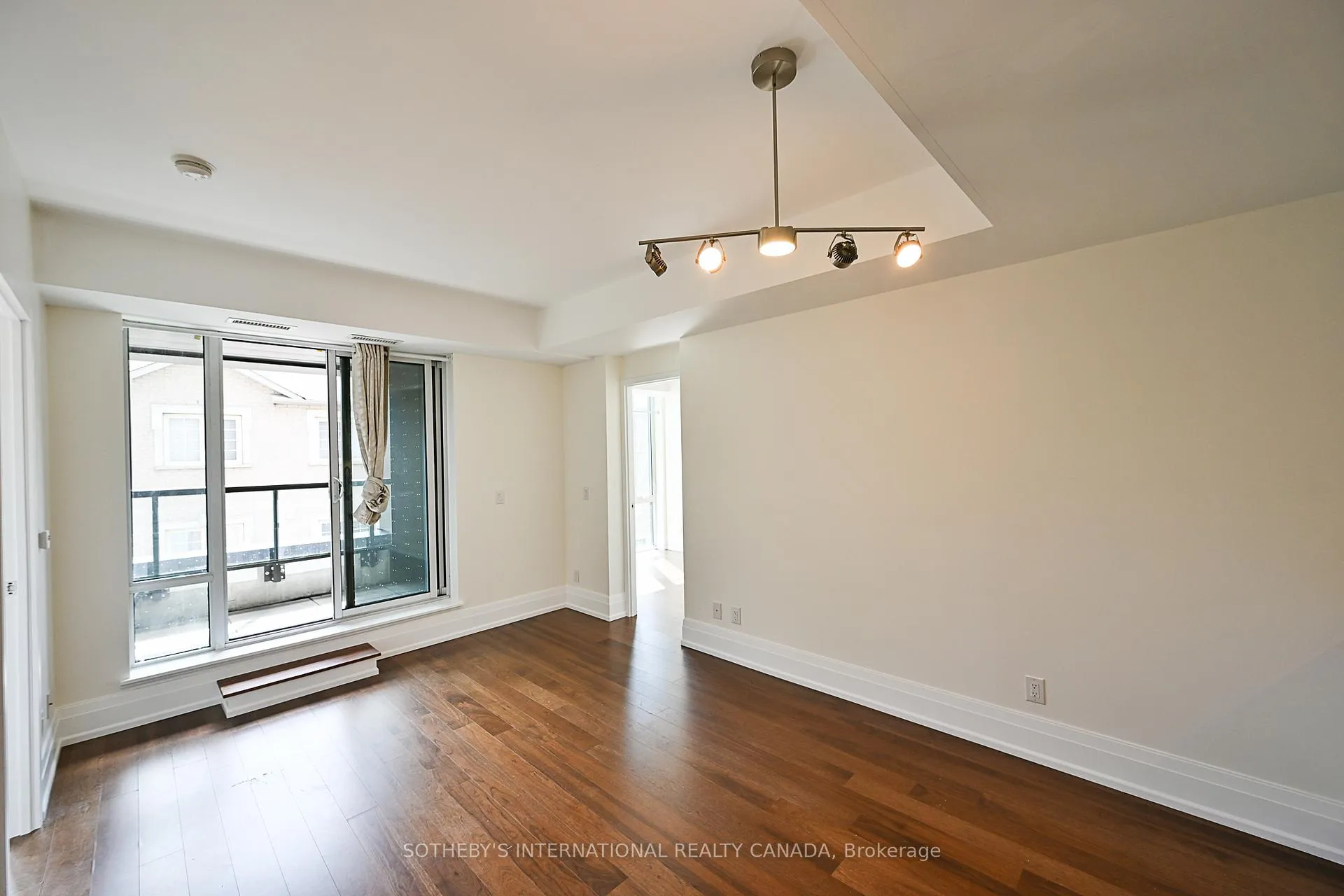 Photo 11 of Unit 312, 25 Malcolm Road, Toronto, Leaside — HOMEH