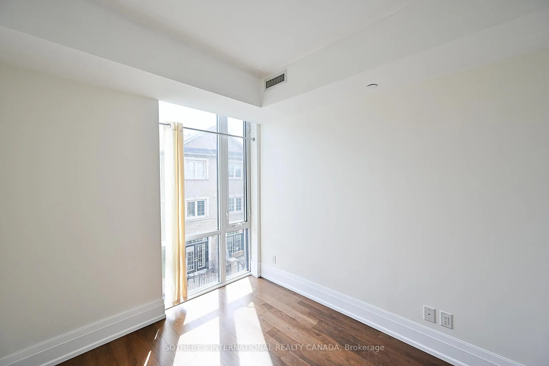 Photo 13 of Unit 312, 25 Malcolm Road, Toronto, Leaside — HOMEH