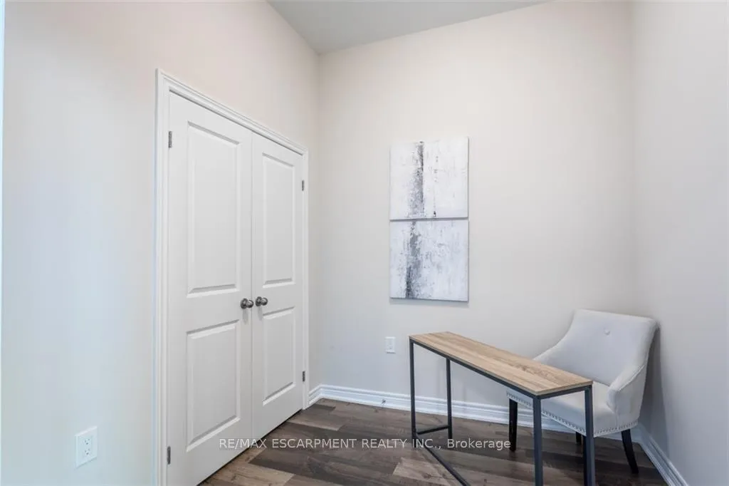 Photo 14 of Unit 802, 2750 King Street E, Hamilton, Corman — HOMEH