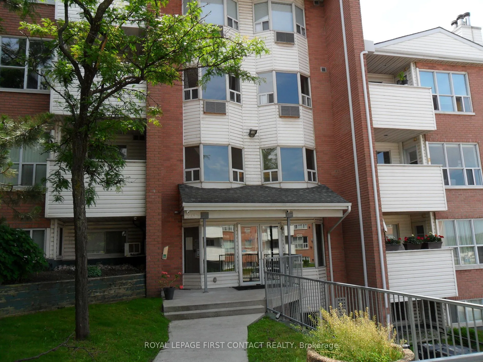 Photo 2 of Unit B-08, 120 Bell Farm Road, Barrie, Alliance — HOMEH