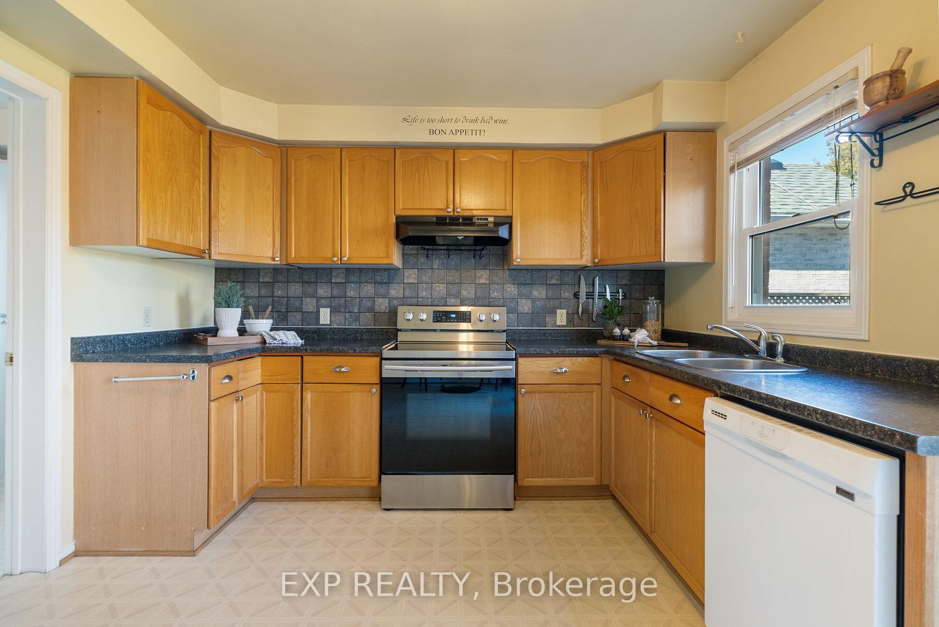 Photo 9 of 1048 Frei Street, Cobourg — HOMEH