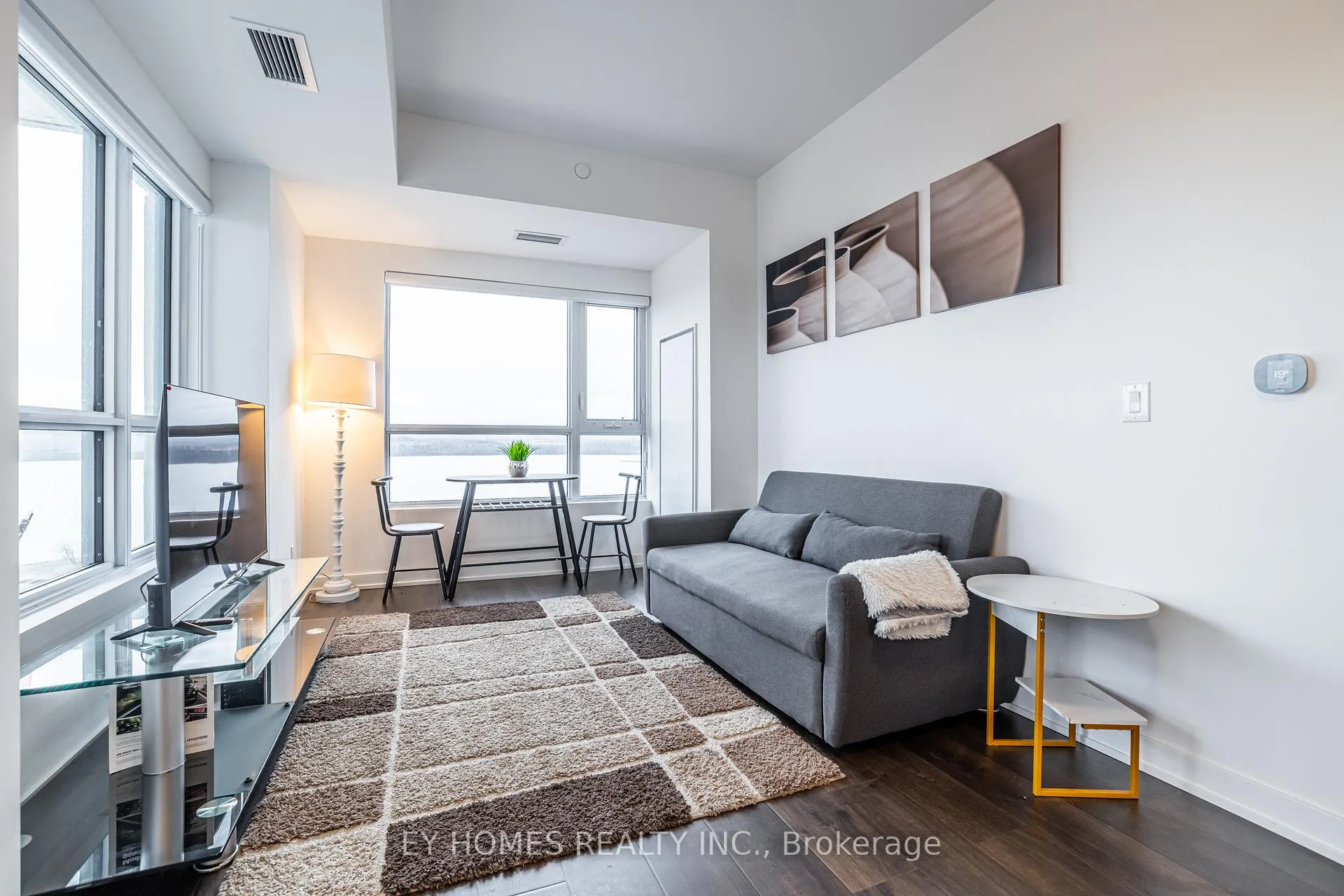 Photo 7 of Unit 905, 56 Lakeside Terrace, Barrie, Little Lake — HOMEH