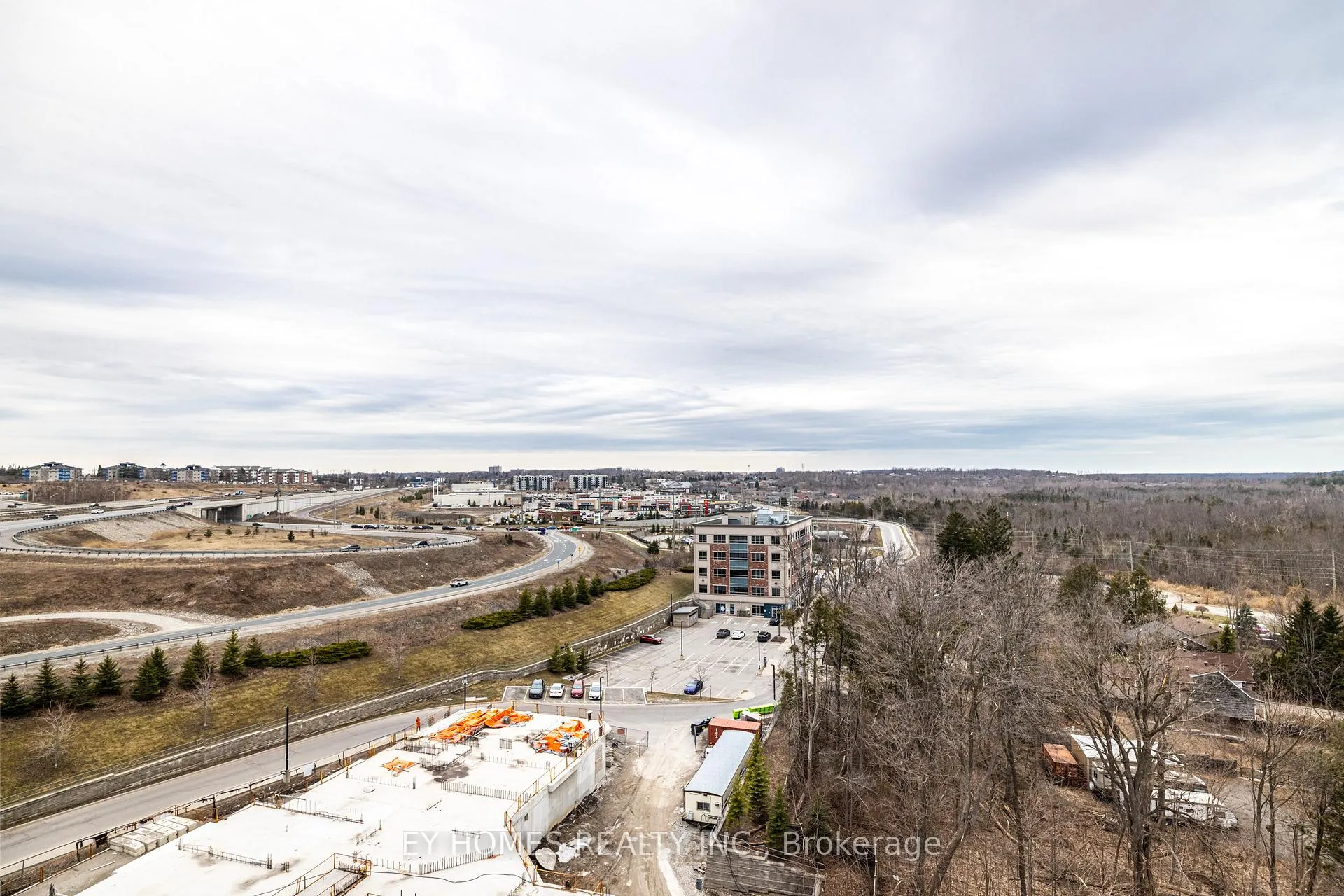 Photo 20 of Unit 905, 56 Lakeside Terrace, Barrie, Little Lake — HOMEH