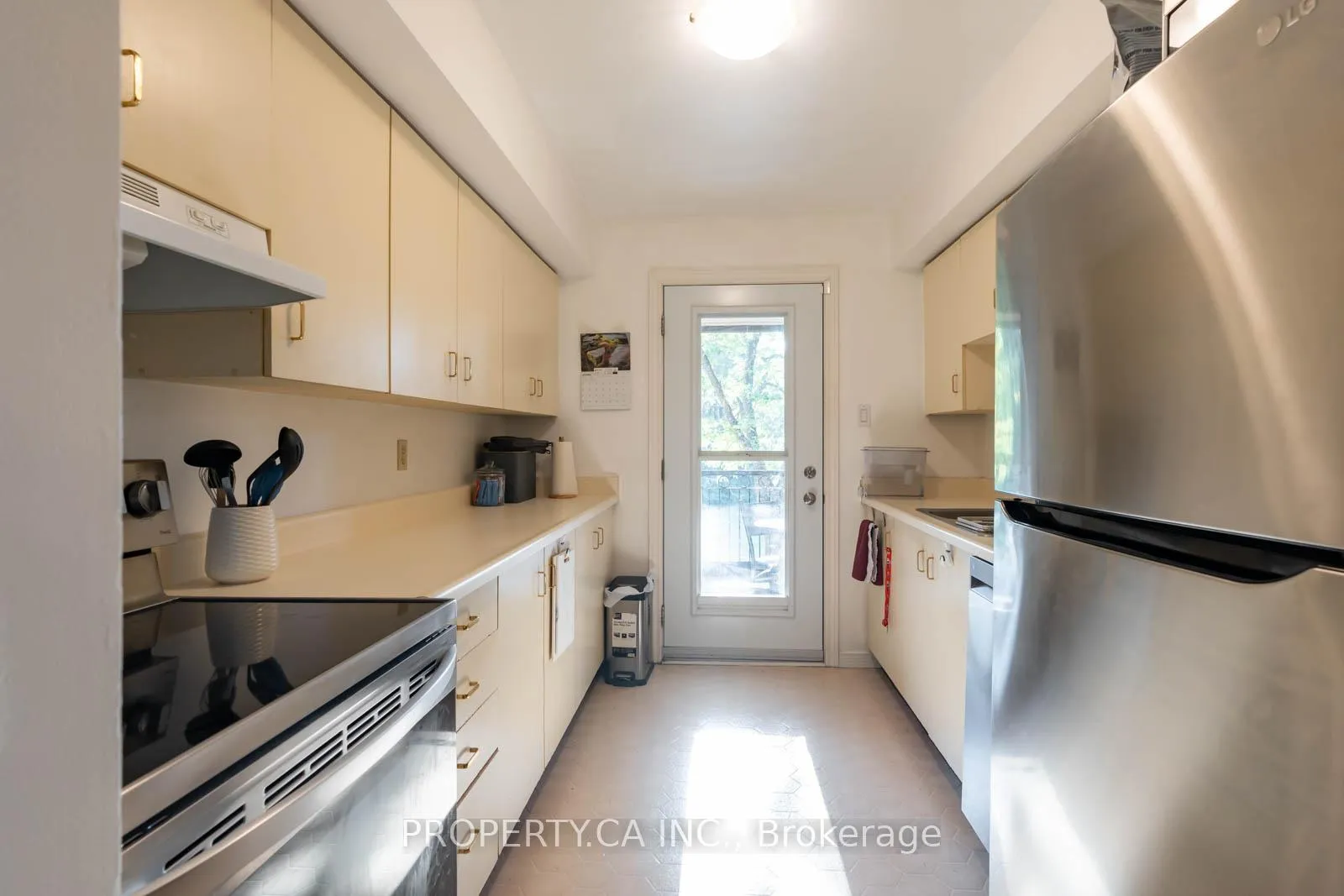 Photo 4 of Unit A125, 10 Coulter Street, Barrie, Sunnidale — HOMEH