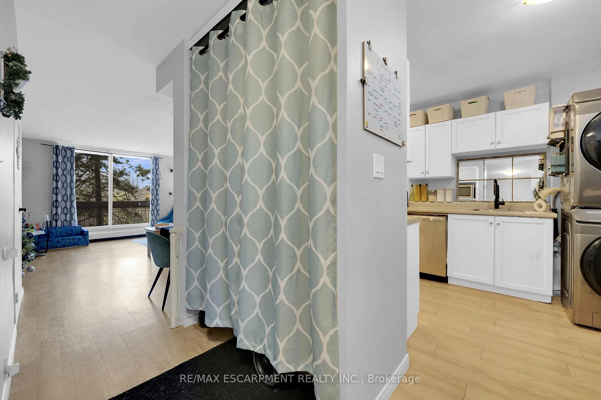 Photo 11 of Unit 215, 350 Quigley Road, Hamilton, Vincent — HOMEH
